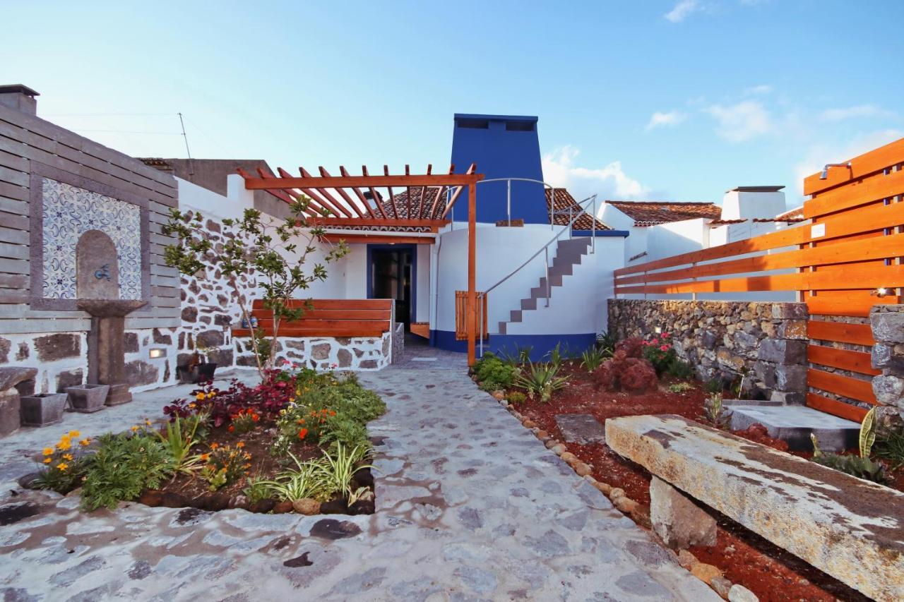 Affittacamere A Casinha Azul Vila Franca do Campo Esterno foto